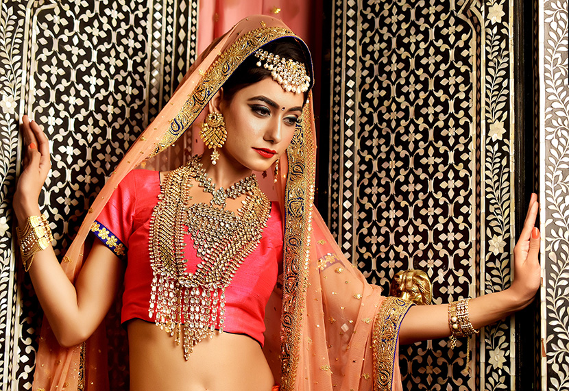 印度阿拉伯盛装美女