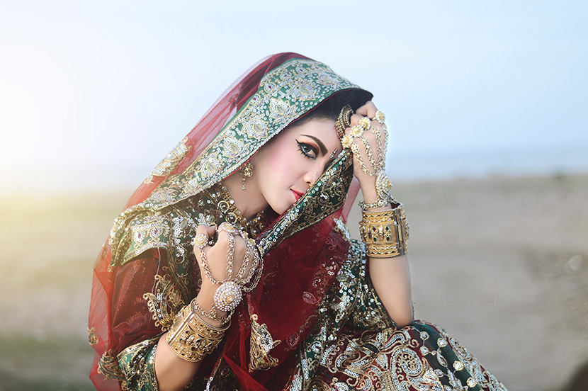 异域风情的阿拉伯印度美女